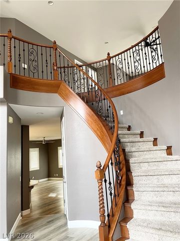 10674 San Bellacova Court, Las Vegas, NV 89141