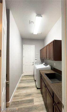 10674 San Bellacova Court, Las Vegas, NV 89141