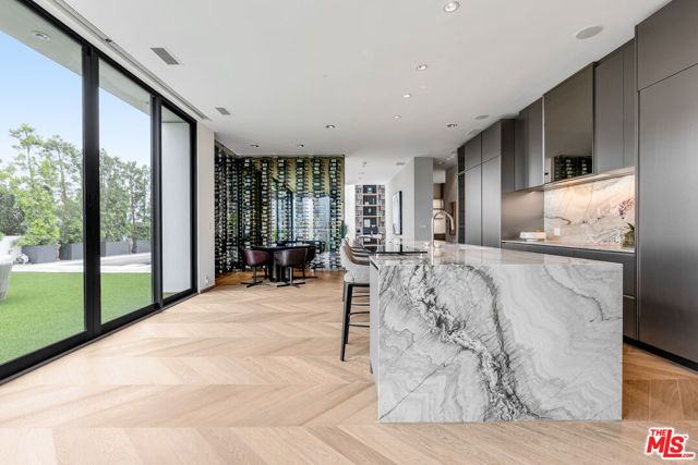 9405 Sierra Mar Place, Los Angeles, CA 90069