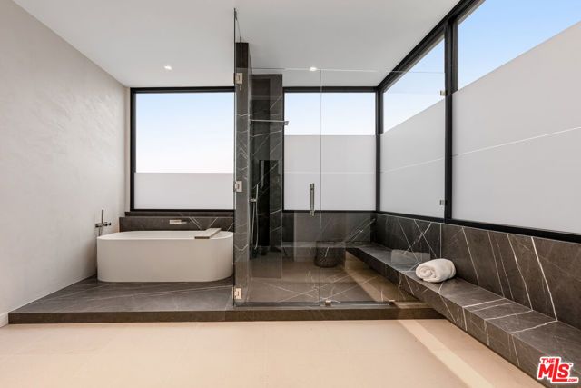 9405 Sierra Mar Place, Los Angeles, CA 90069