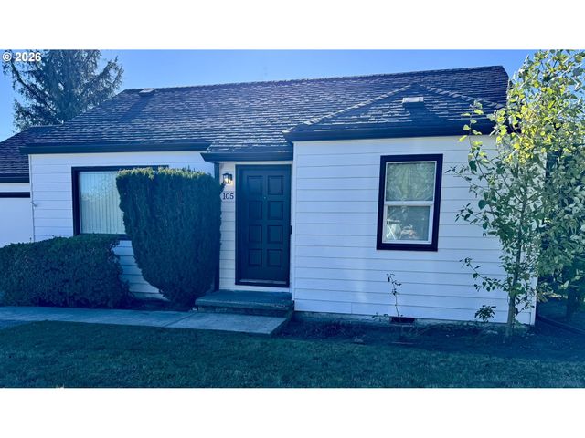 105 MAPLE Blvd, Wood Village, OR 97060