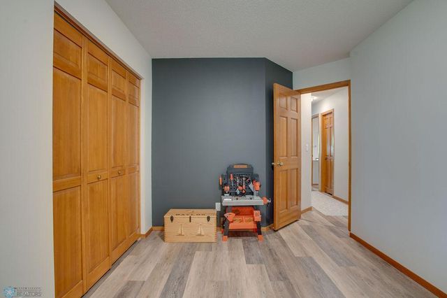 56 Fremont Drive S, Fargo, ND 58103