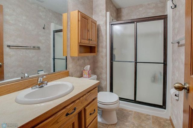 56 Fremont Drive S, Fargo, ND 58103