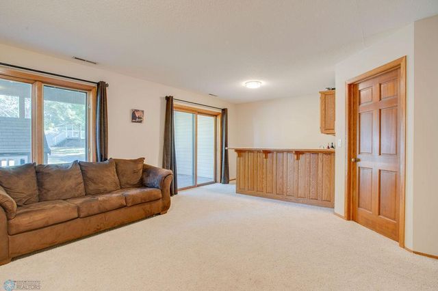 56 Fremont Drive S, Fargo, ND 58103
