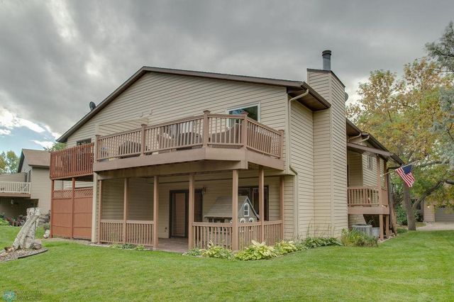 56 Fremont Drive S, Fargo, ND 58103