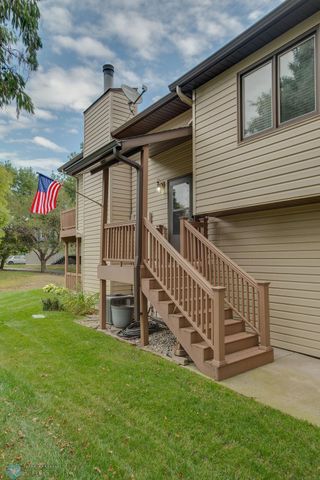 56 Fremont Drive S, Fargo, ND 58103