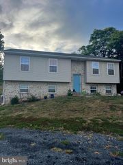 12712 GREENCASTLE PIKE, Hagerstown, MD 21740