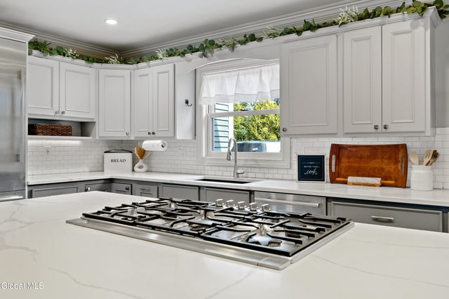 20 Honey Hollow Road, Queensbury, NY 12804