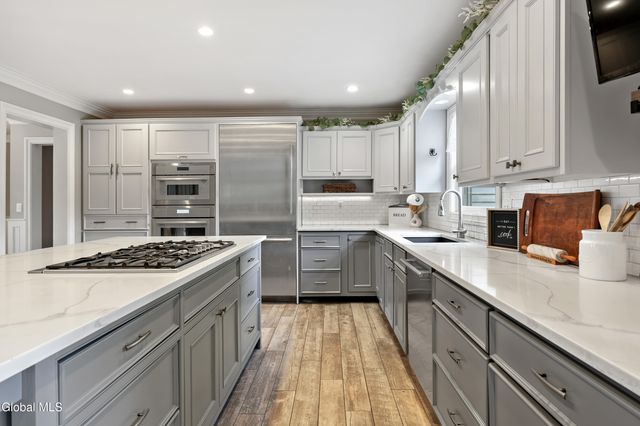 20 Honey Hollow Road, Queensbury, NY 12804