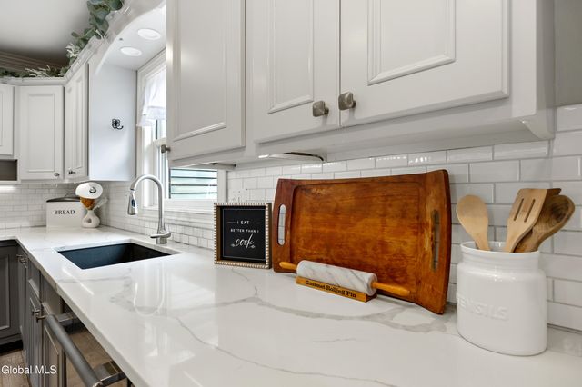 20 Honey Hollow Road, Queensbury, NY 12804