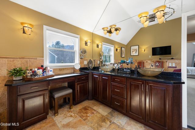 20 Honey Hollow Road, Queensbury, NY 12804