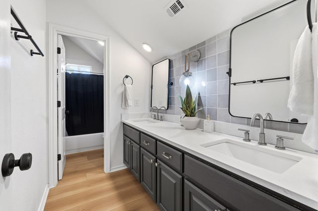 18113 Travis DR, Lago Vista, TX 78645