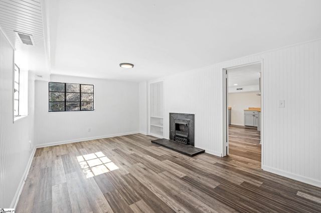 201 Augusta Street, Easley, SC 29640