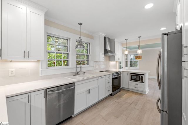 201 Augusta Street, Easley, SC 29640