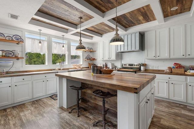1239 Old Boone Ford Road SE, Fairmount, GA 30139
