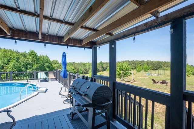 1239 Old Boone Ford Road SE, Fairmount, GA 30139