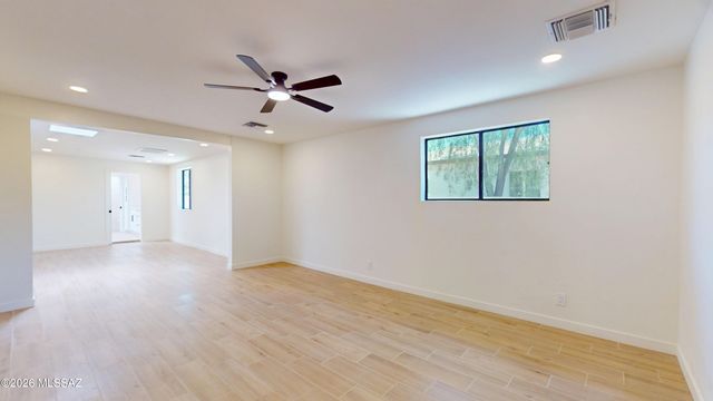 2709 E Glenn Street, Tucson, AZ 85716