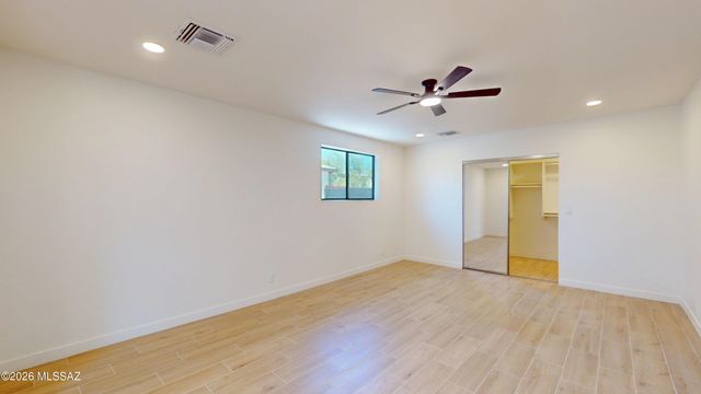 2709 E Glenn Street, Tucson, AZ 85716