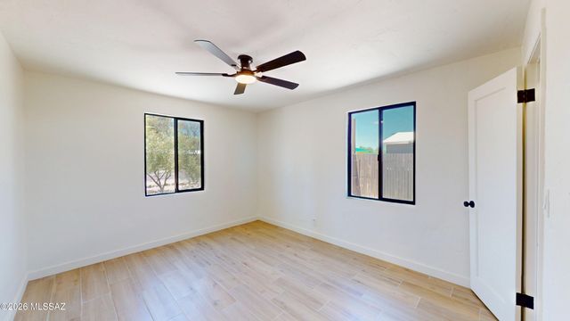 2709 E Glenn Street, Tucson, AZ 85716
