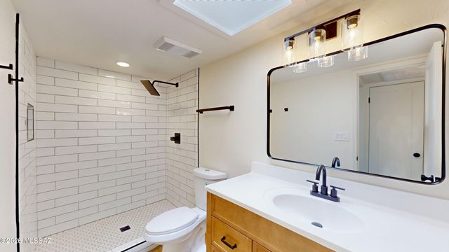 2709 E Glenn Street, Tucson, AZ 85716