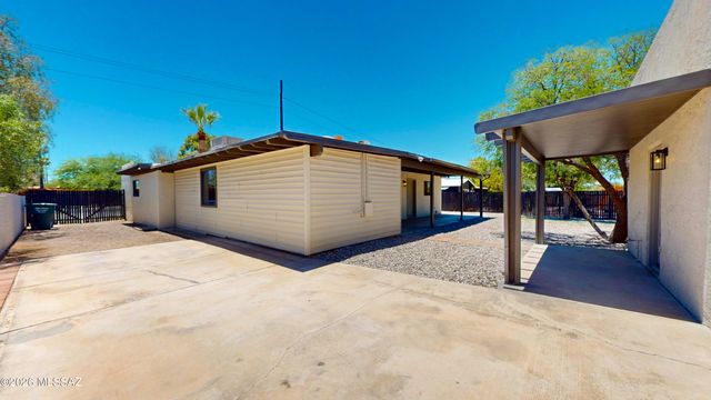 2709 E Glenn Street, Tucson, AZ 85716