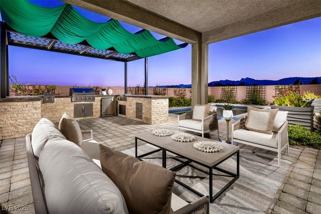 7045 Serene Creek Street, Las Vegas, NV 89131