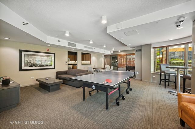 400 N LaSalle Street 3305, Chicago, IL 60654