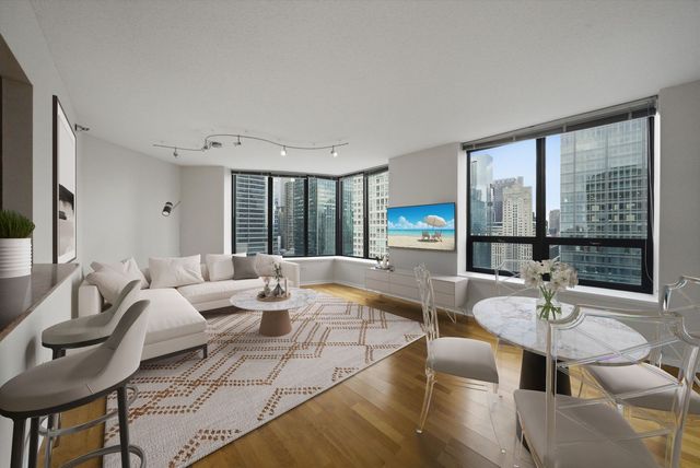 400 N LaSalle Street 3305, Chicago, IL 60654