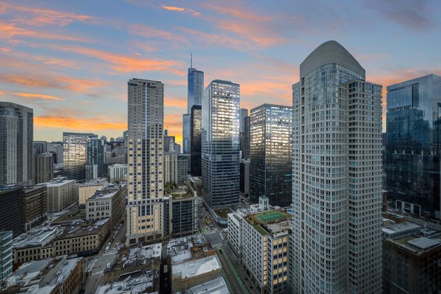 400 N LaSalle Street 3305, Chicago, IL 60654