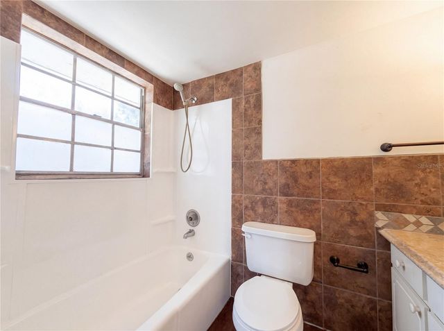 6712 CONETTA DRIVE, Sarasota, FL 34243
