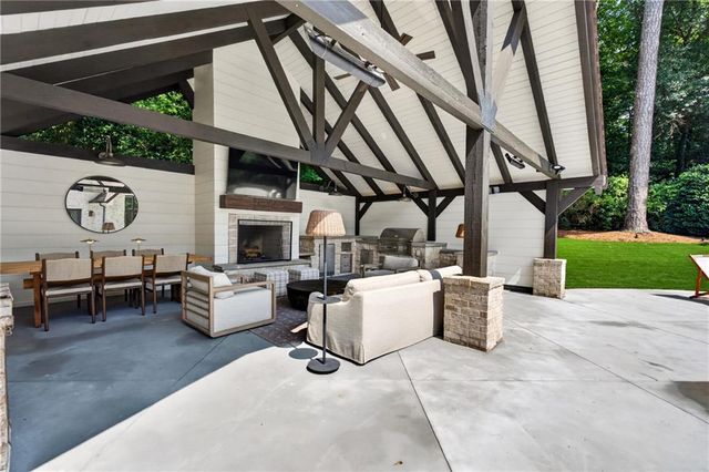 3659 Northside Drive NW, Atlanta, GA 30305