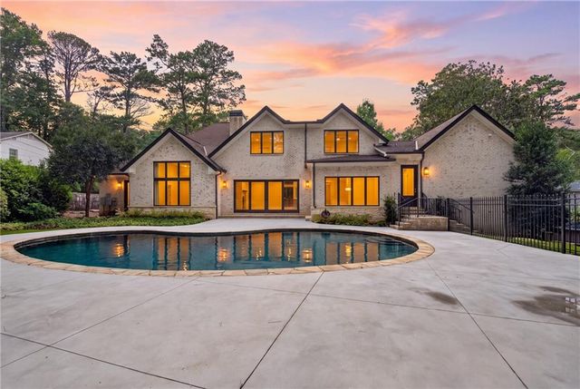 3659 Northside Drive NW, Atlanta, GA 30305