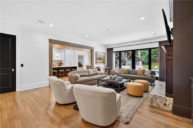 3659 Northside Drive NW, Atlanta, GA 30305