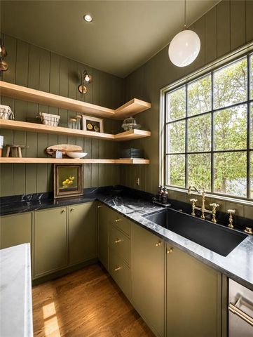 3659 Northside Drive NW, Atlanta, GA 30305