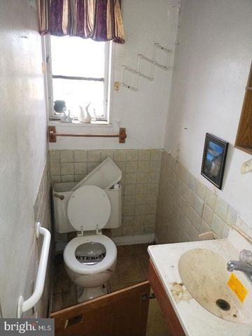 38 SHERIDAN ST NE, Washington, DC 20011