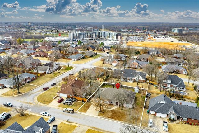 1712 S 41st Street, Rogers, AR 72758