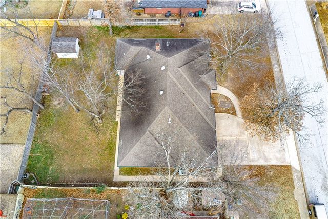 1712 S 41st Street, Rogers, AR 72758