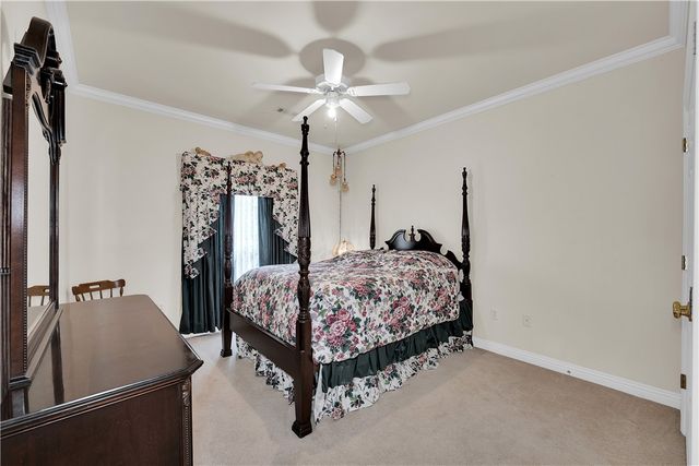 1712 S 41st Street, Rogers, AR 72758