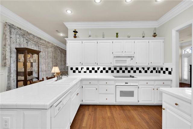 1712 S 41st Street, Rogers, AR 72758