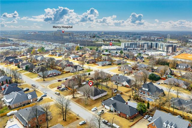 1712 S 41st Street, Rogers, AR 72758