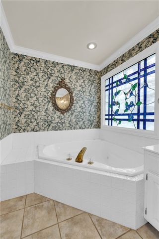 1712 S 41st Street, Rogers, AR 72758