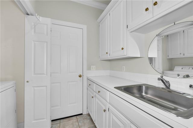 1712 S 41st Street, Rogers, AR 72758