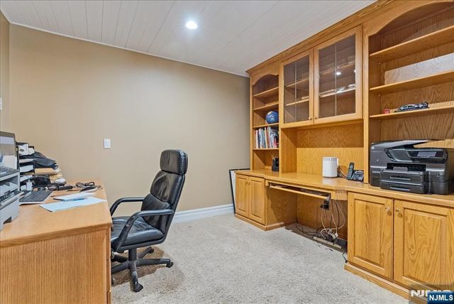 31 Forest Hills Way, Cedar Grove, NJ 07009