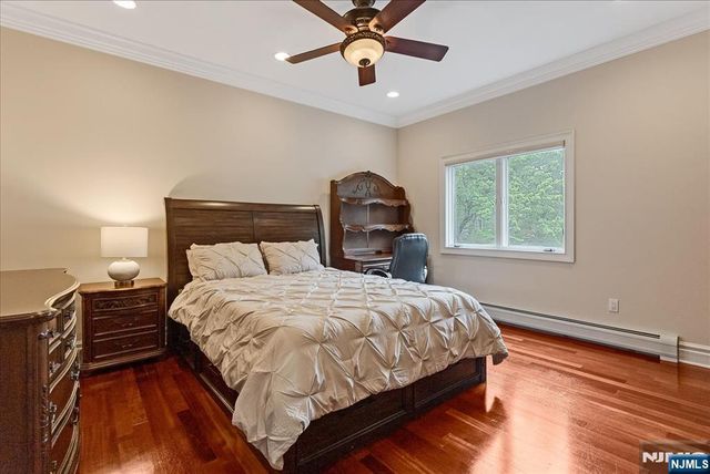 31 Forest Hills Way, Cedar Grove, NJ 07009