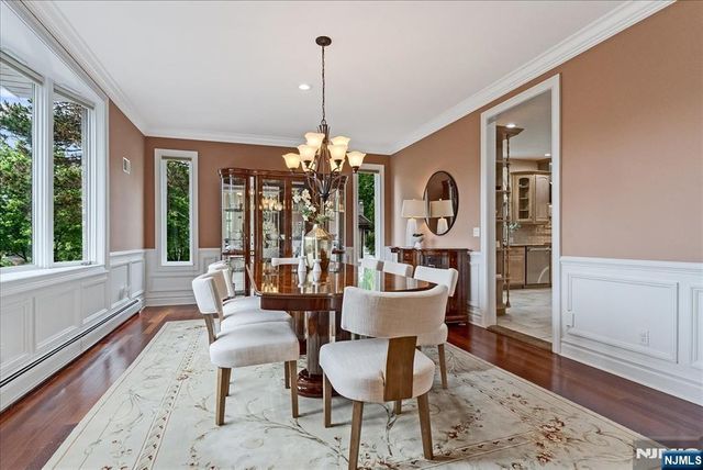 31 Forest Hills Way, Cedar Grove, NJ 07009