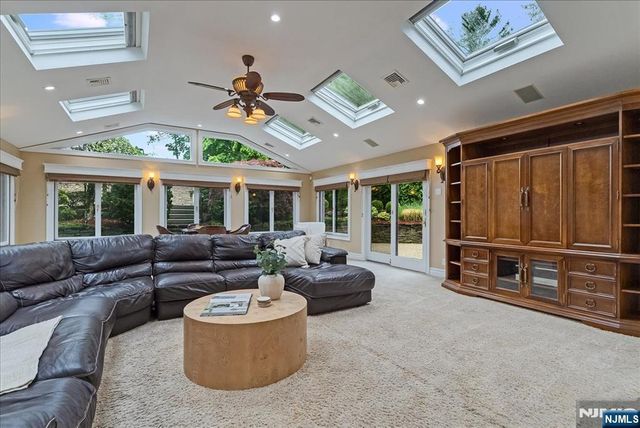31 Forest Hills Way, Cedar Grove, NJ 07009