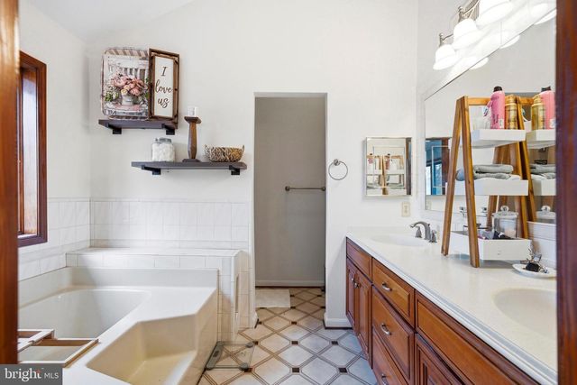 7440 SEDWICK CT, St Leonard, MD 20685