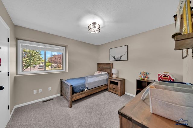 5256 BASSWOOD, Rapid City, SD 57703