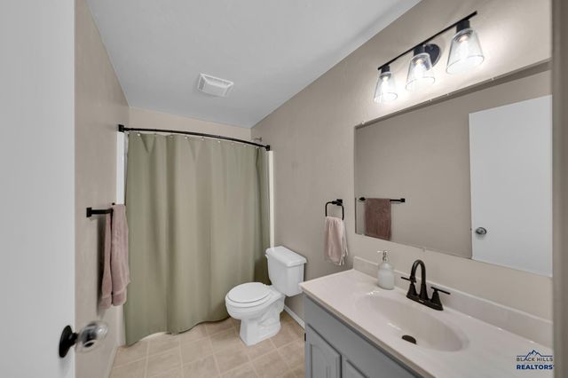 5256 BASSWOOD, Rapid City, SD 57703