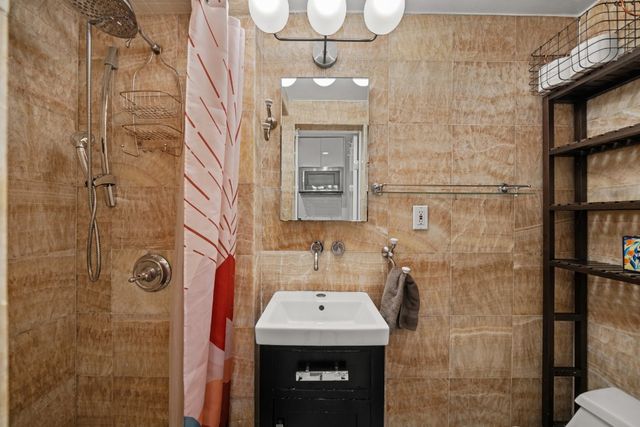 175 Bleecker St Apt 11, New York City, NY 10012